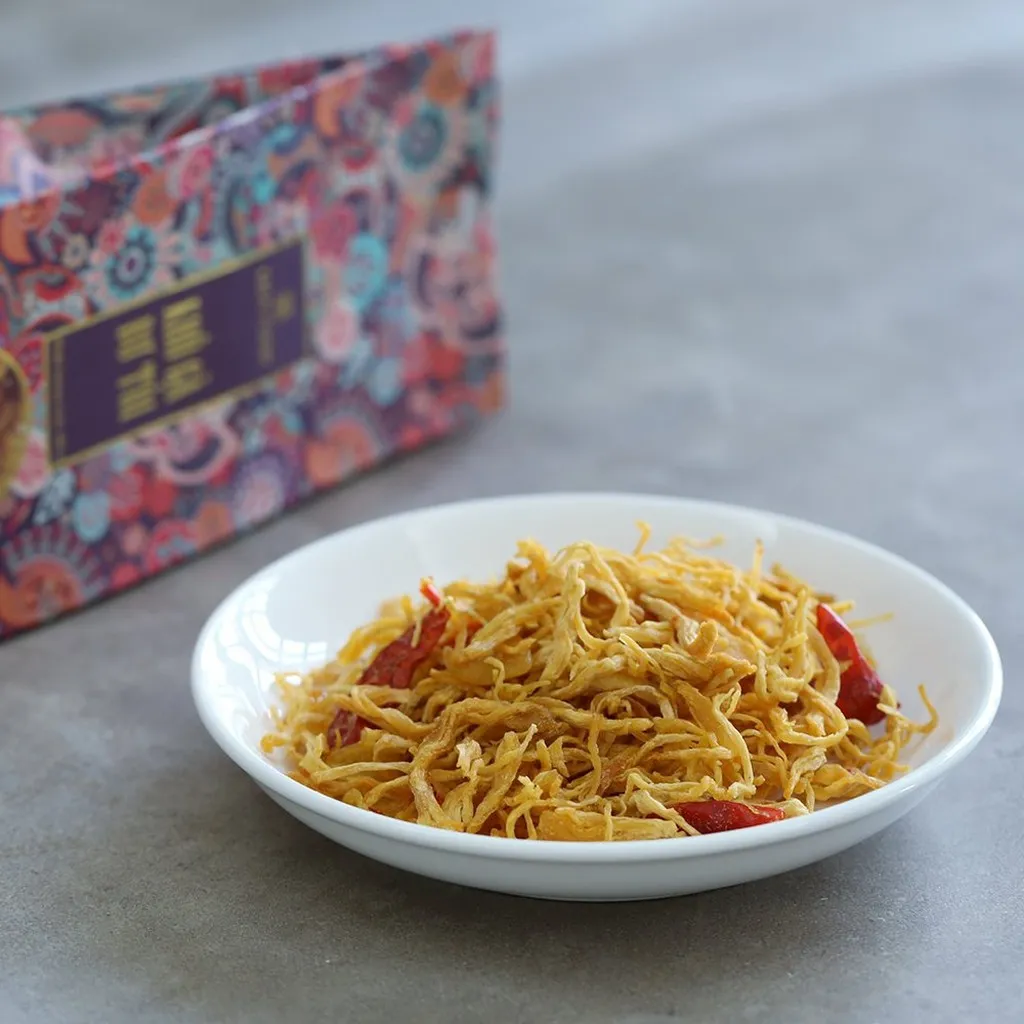 Alternative view of Khô Gà Bơ Tỏi 100g - Lisa Food