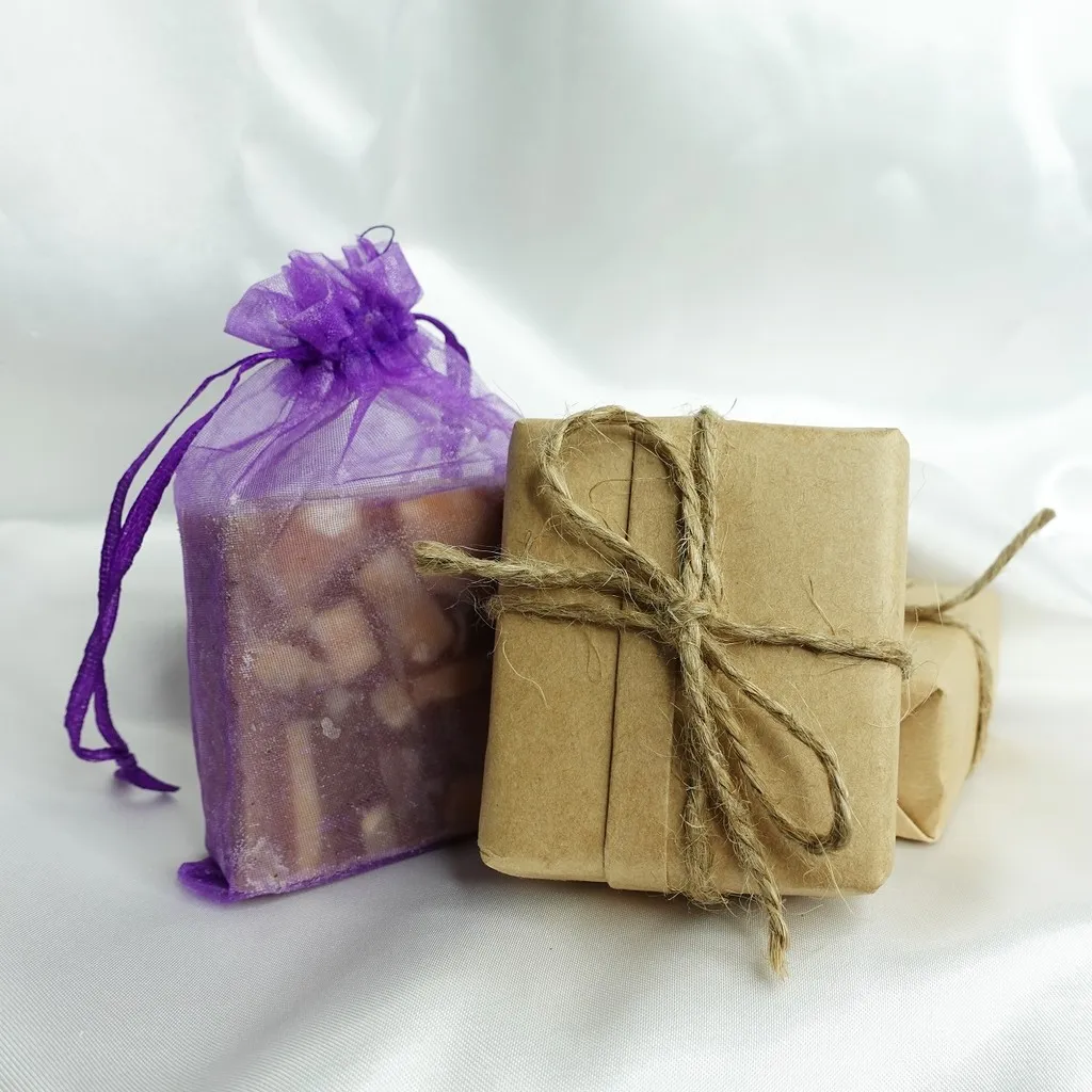 Alternative view of Xà Bông Handmade Dầu Dừa Coconut Handmade Soap (tặng Kèm Túi Lưới Tạo Bọt) - Chava