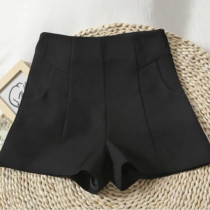 Alternative view of Quần Short Tuyết Mưa Trơn - Lê Phương Boutique