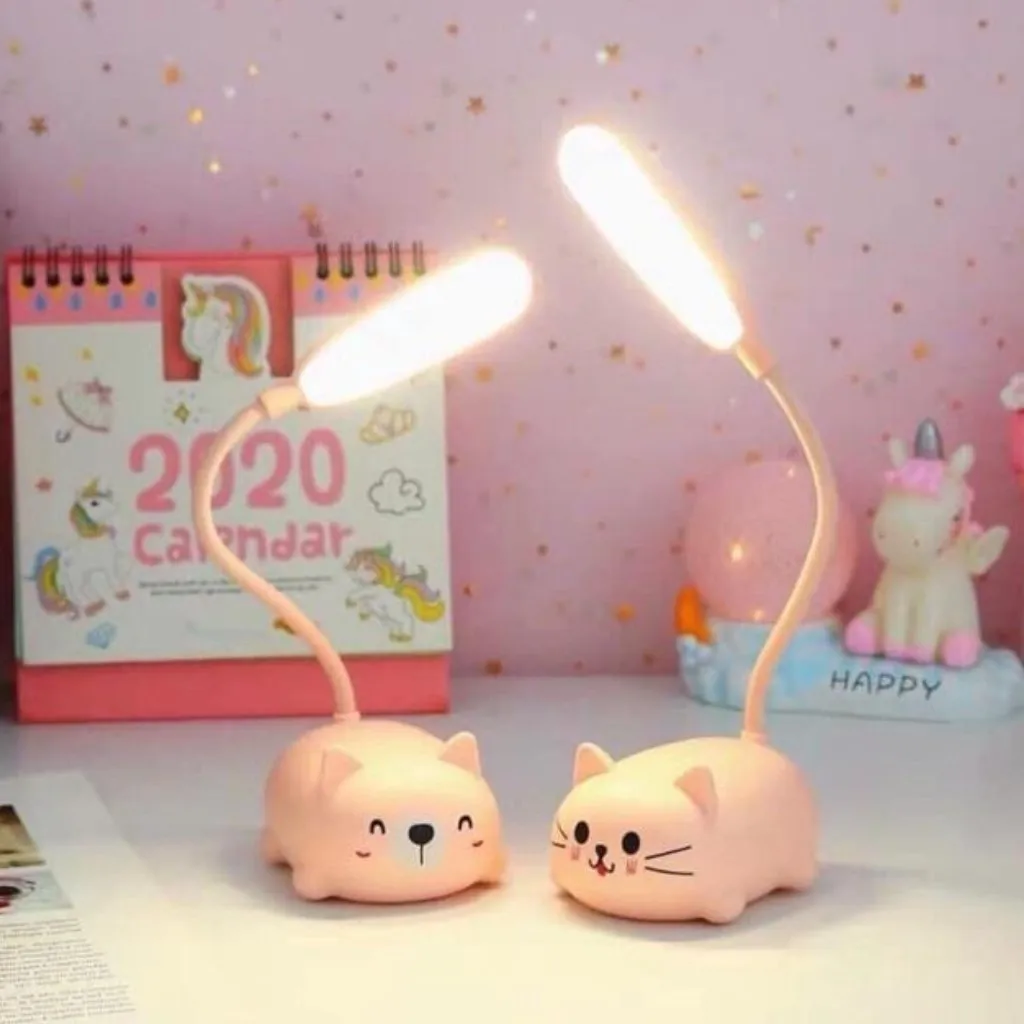 Alternative view of Đèn Học Để Bàn Mini Có Thể Gập Xoay 360 Độ Hình Thú - Su (giao Màu Ngẫu Nhiên)