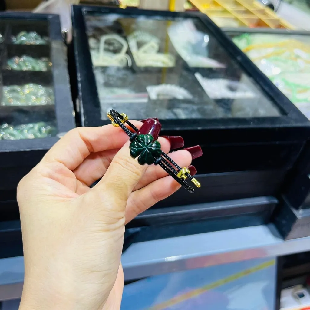 Alternative view of Vòng Tay Cỏ 4 Lá May Mắn Ngọc Cẩm Thạch Sơn Thuỷ Thiên Nhiên - Thắng Giang