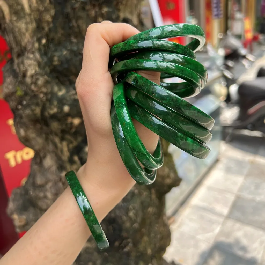 Alternative view of Vòng Tay Ngọc Cẩm Thạch Thiên Nhiên Tuýp C - Thắng Giang