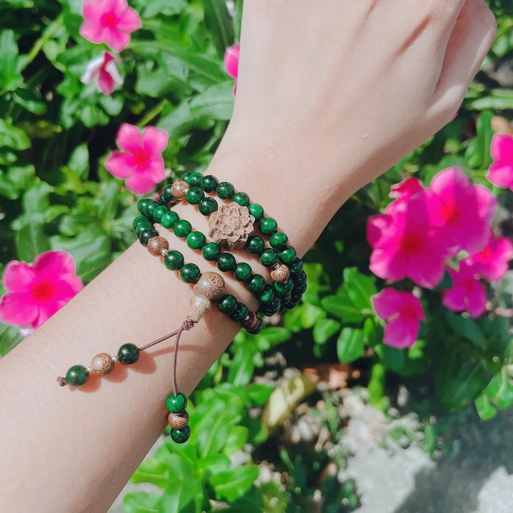 Vòng Tay Cẩm Thạch Phối Sen Trầm Hương Tốc Thiên Nhiên - Thắng Giang