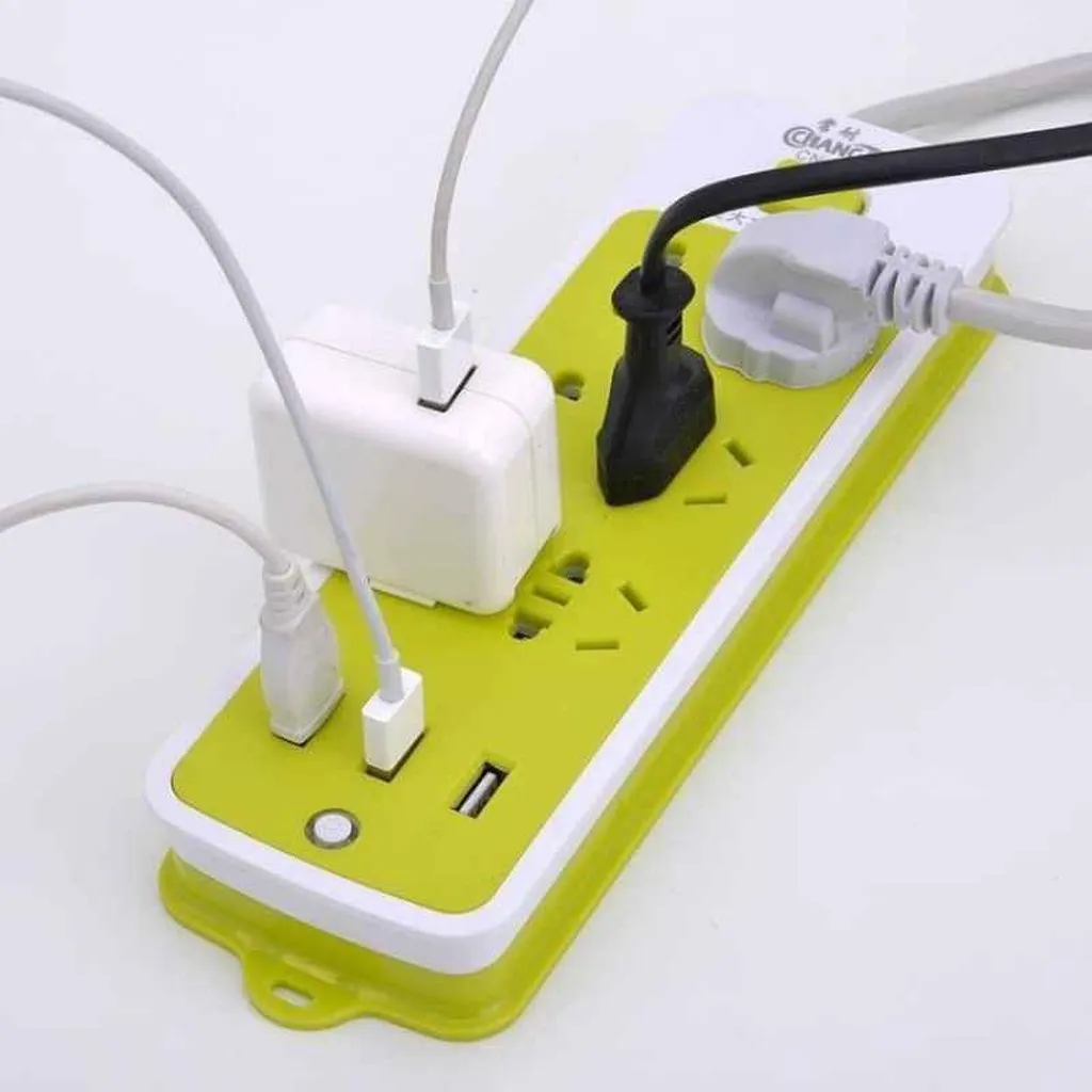 Alternative view of Ổ Điện Xanh Lá Có 3 Usb Sạc Điện Thoại - Su