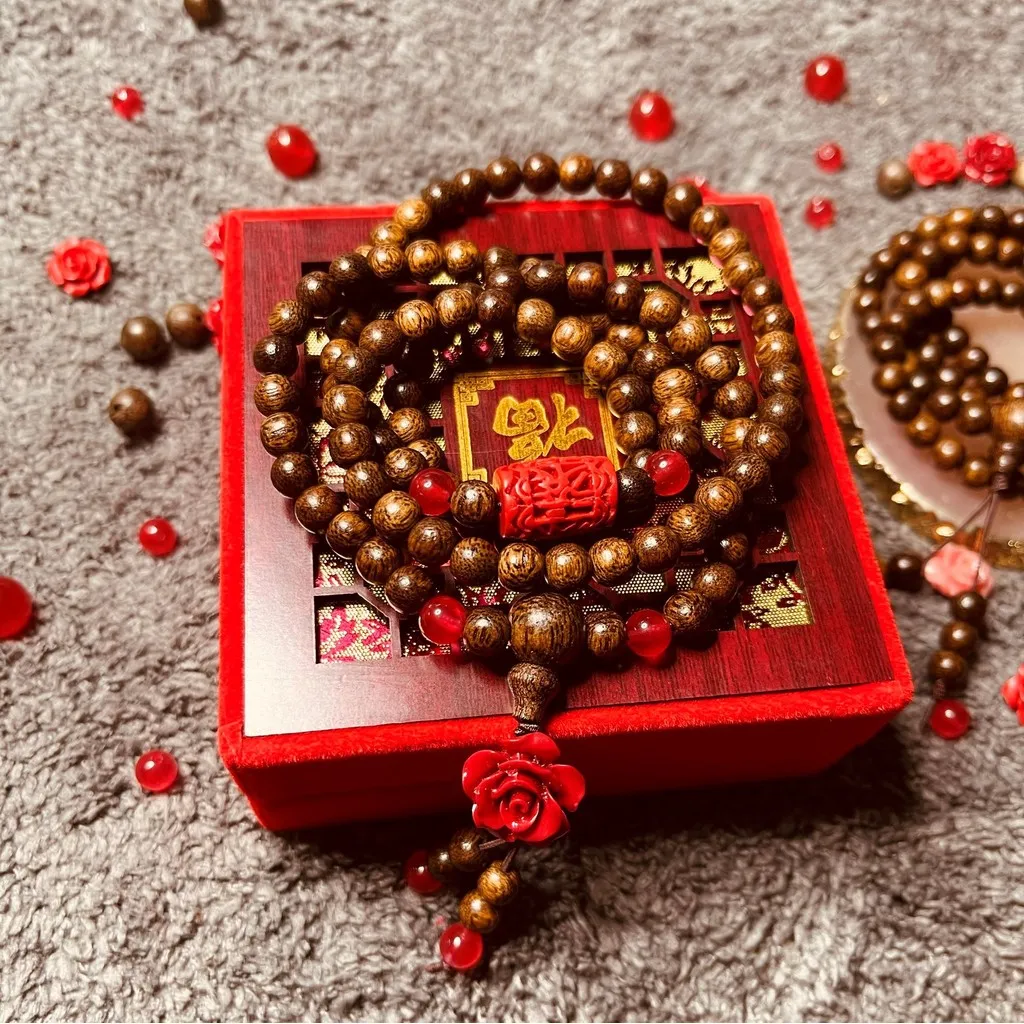 Vòng Tay Trầm Hương Phối Phụ Kiện Chu Sa Đỏ 108 Hạt - Thắng Giang