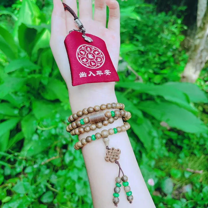 Combo Vòng Trầm Tốc Và Túi Giải Hạn Tam Tai 108 Hạt 6 Ly - Thắng Giang