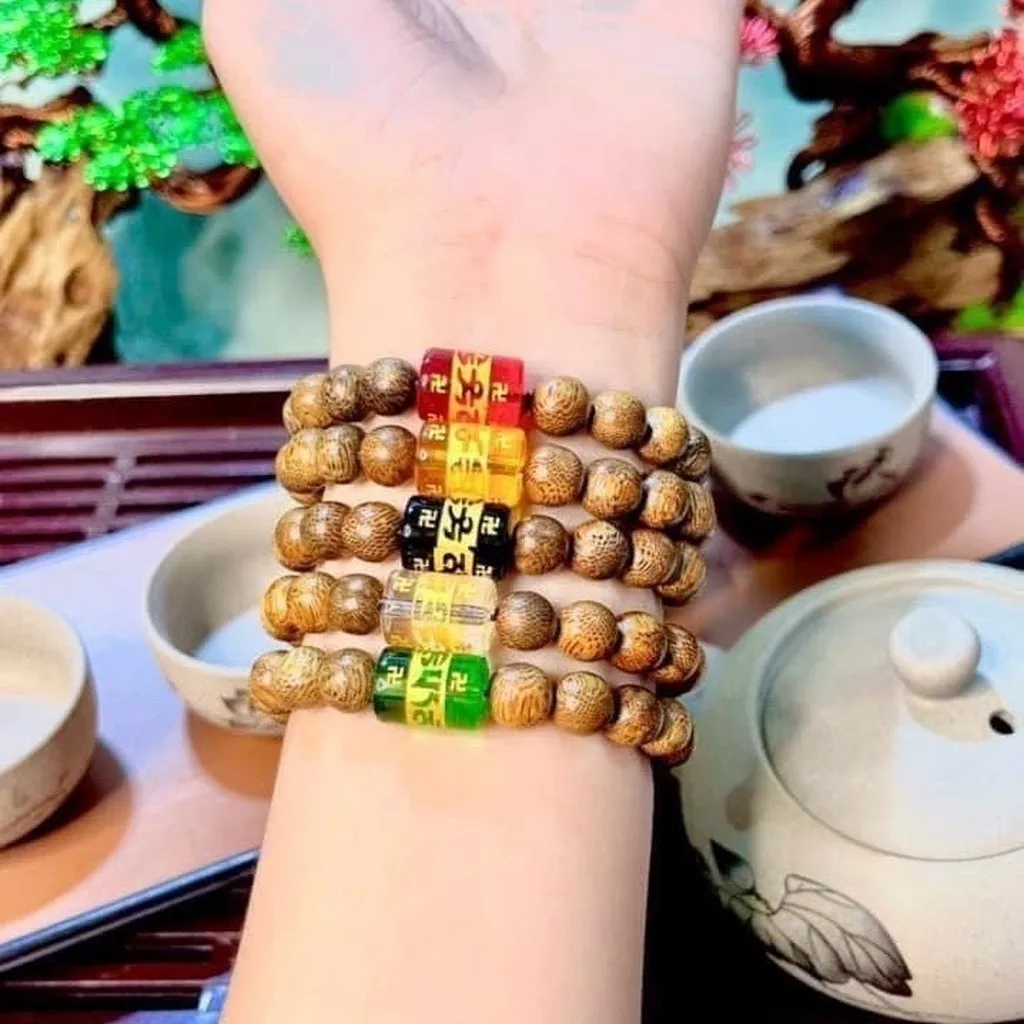 Vòng Tay Trầm Hương Phối Lu Trú Bình An 8 Ly - Thắng Giang