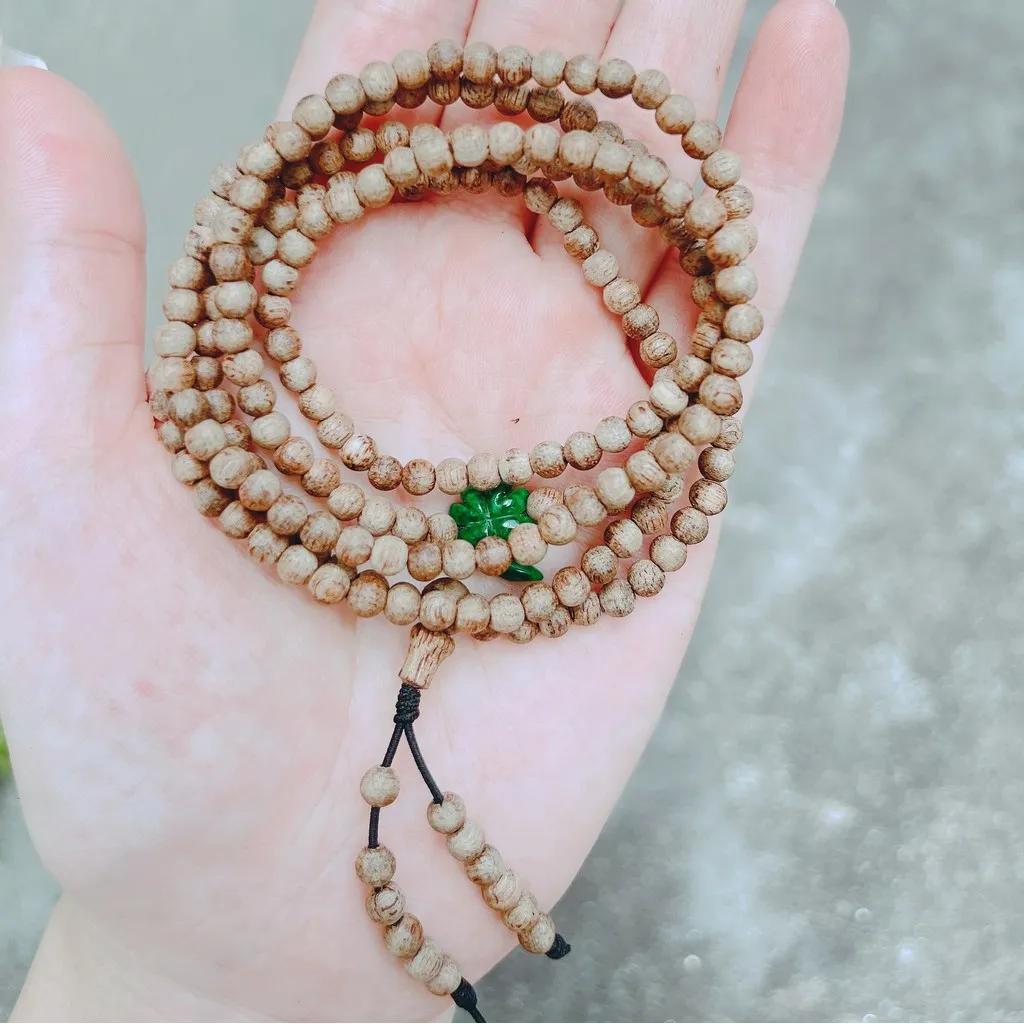 Vòng Tay Trầm Tốc Rừng Lào Thiên Nhiên Phối Cỏ 4 Lá Cẩm Thạch 216 Hạt - Thắng Giang