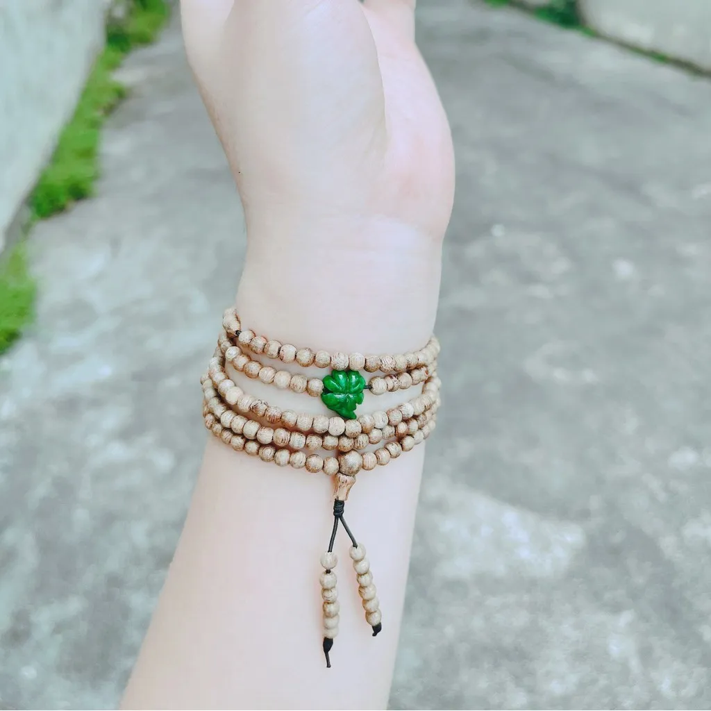 Alternative view of Vòng Tay Trầm Tốc Rừng Lào Thiên Nhiên Phối Cỏ 4 Lá Cẩm Thạch 216 Hạt - Thắng Giang