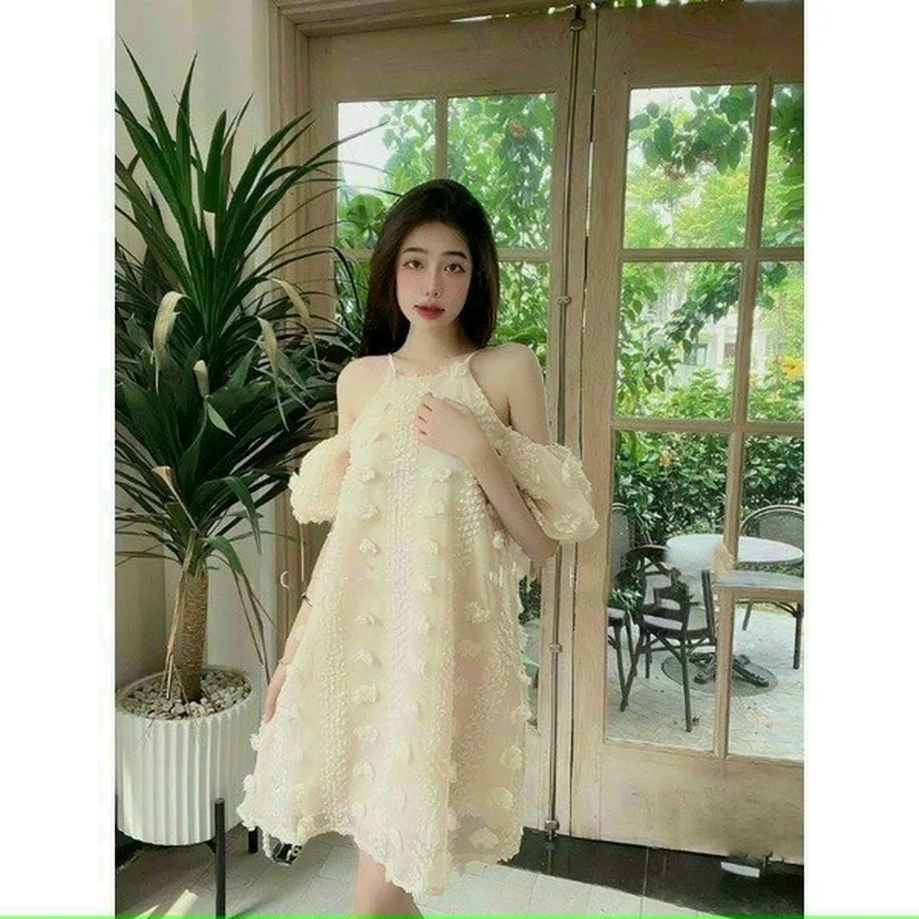 Alternative view of Đầm Cổ Yếm Trễ Vai Bánh Bèo Tf11qcyc10 - Tosatan