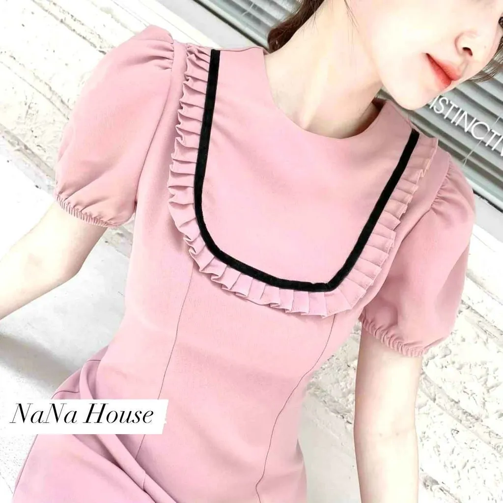 Alternative view of Đầm Cotton Lạnh Viền Bèo Cổ - Nana House