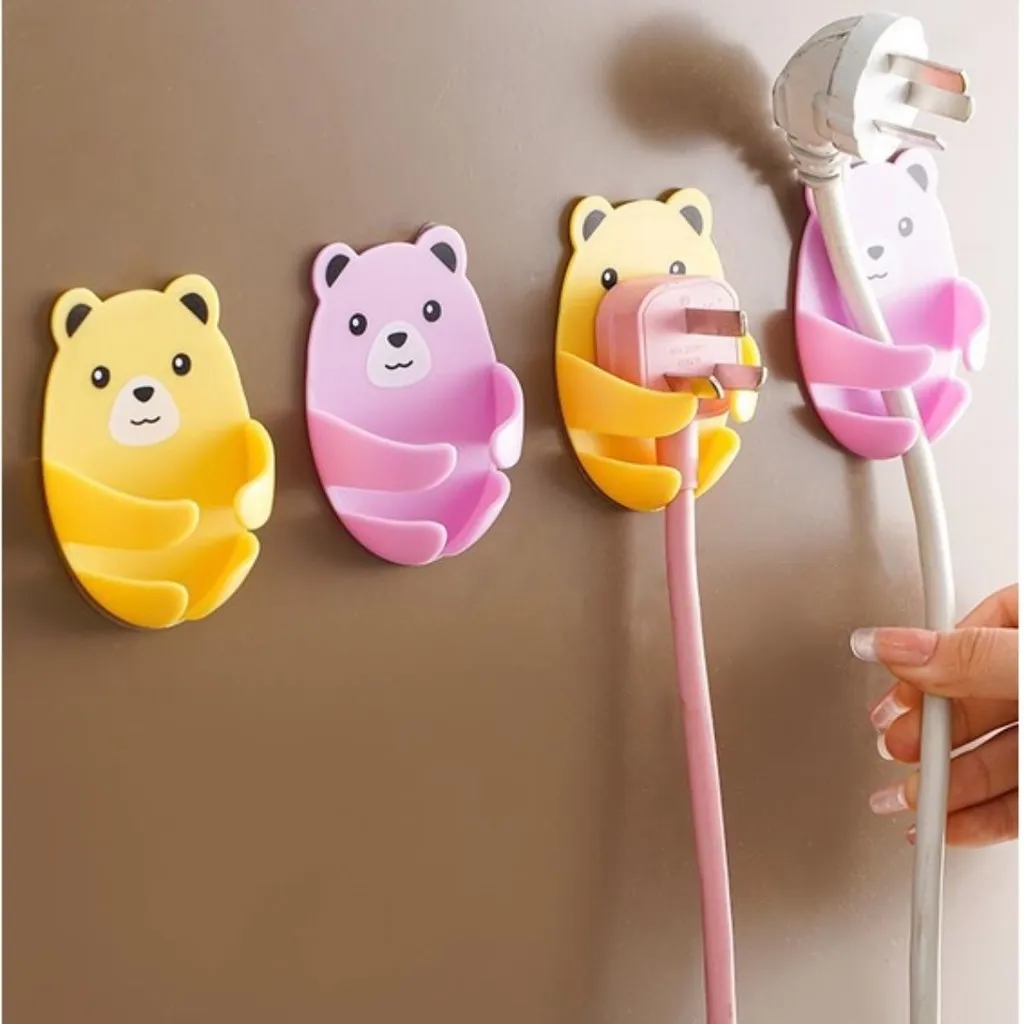 Móc Treo Ổ Cắm Hình Gấu Hoạt Hình Dễ Thương Tiện Dụng - Su