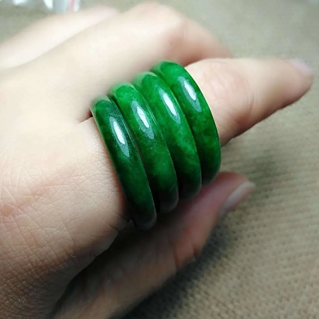 Nhẫn Ngọc Cẩm Thạch Sơn Thủy Thiên Nhiên Tuyp C Bản Hẹ - Thắng Giang