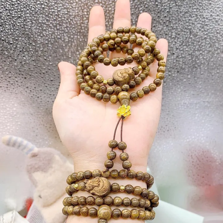 Alternative view of Vòng Tay Trầm Hương Tốc Thiên Nhiên Phối Hồ Ly - Charm Sen Xi Vàng - Thắng Giang