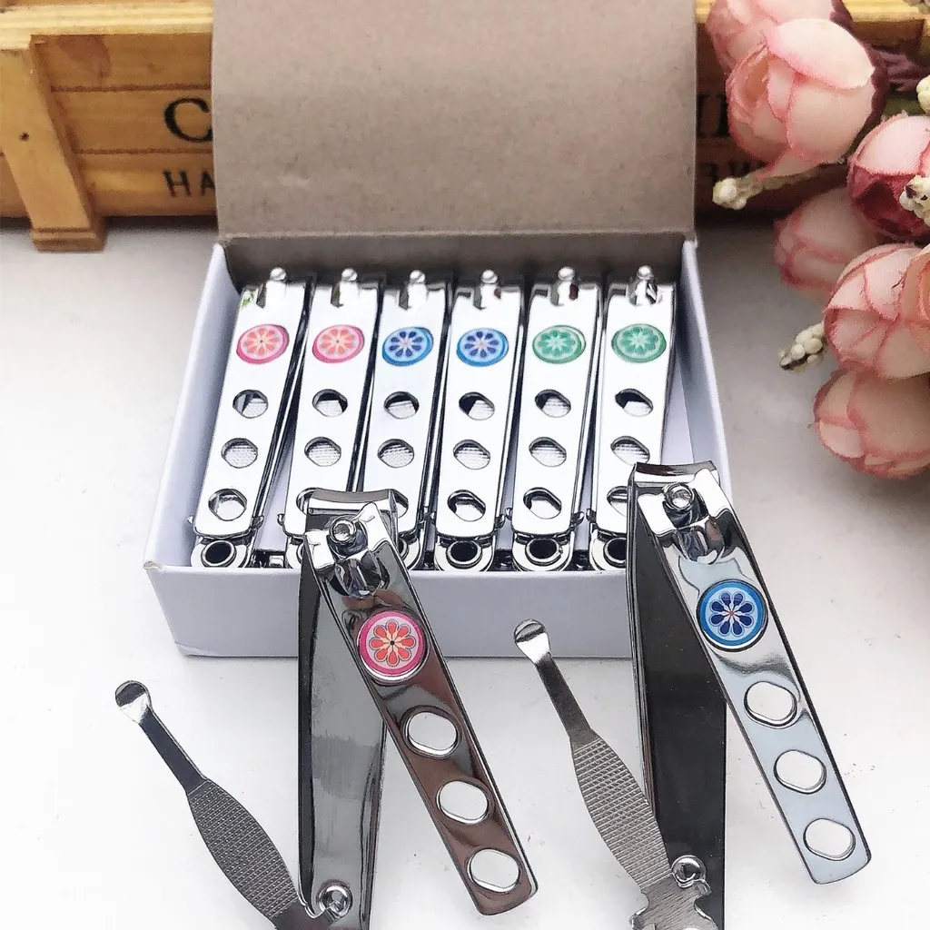 Dụng Cụ Bấm Móng Tay 3in1 Kèm Cây Lấy Ráy Tai Và Dũa Móng Bằng Thép Không Gỉ Bền Đẹp, Có Khoen Treo Chìa Khóa Tiện Ích - Dmastore