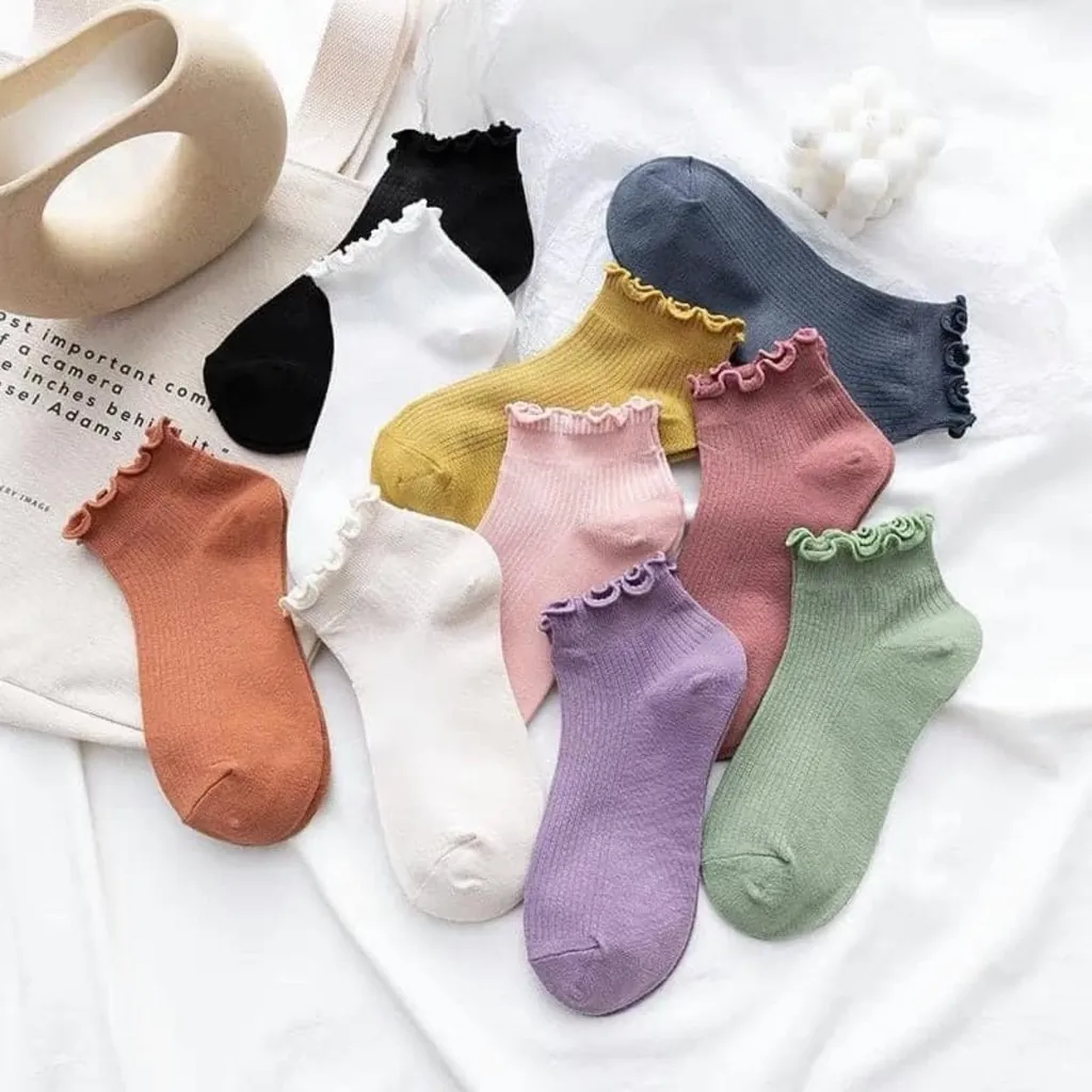 Combo 10 Đôi Tất Nhiều Màu, Dáng Cổ Ngắn Phối Bèo, Chất Dày Đẹp - Chipxinhxk