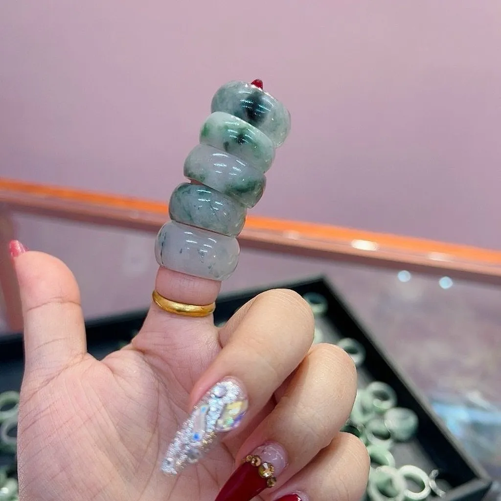 Alternative view of Nhẫn Nam Ngọc Cẩm Thạch Thiên Nhiên - Thắng Giang