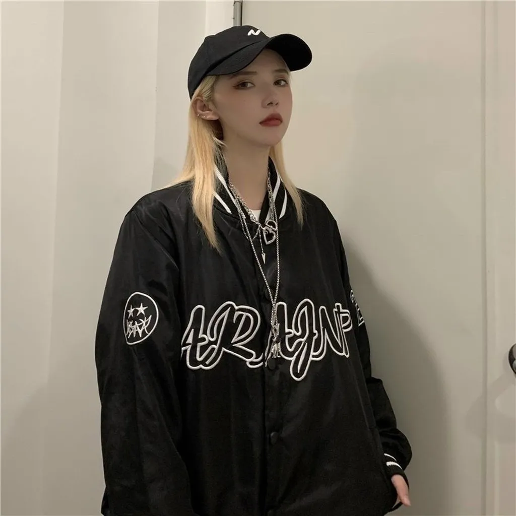 Alternative view of Áo Khoác Dù Bomber Nữ Phối Chữ Ar Kiểu Dáng Unisex Thời Trang Tp6855 - Golden Dream