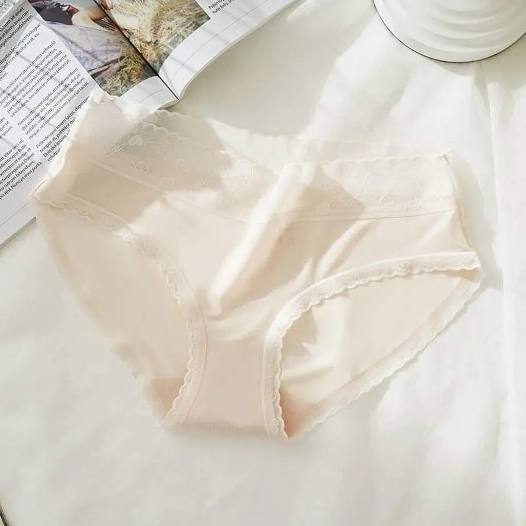Alternative view of Quần Lót Nữ Su Lụa Sữa Tàng Hình, Cạp Ren Họa Tiết Tim - Happy Fashion Store