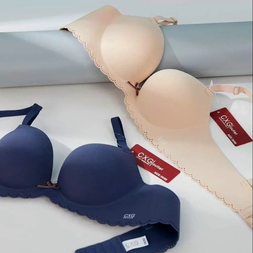 Alternative view of [hàng Cao Cấp] Áo Lót Nữ Đúc Su, Đệm Bàn Tay Vừa Nâng Ngực Tạo Khe, Viền Hoa - Happy Fashion Store