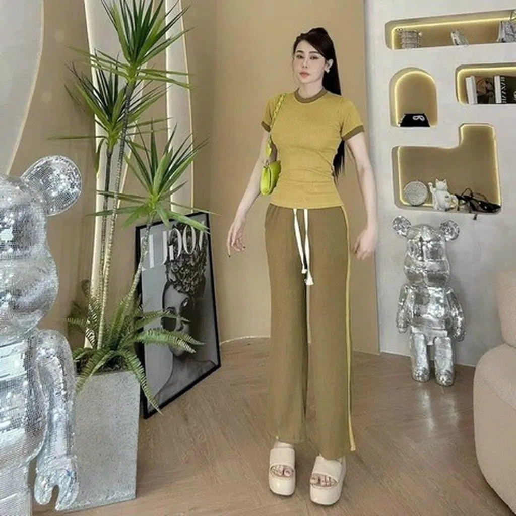 Set Bộ Áo Thun Kèm Quần Form Rộng Siêu Hot - Be Yourself