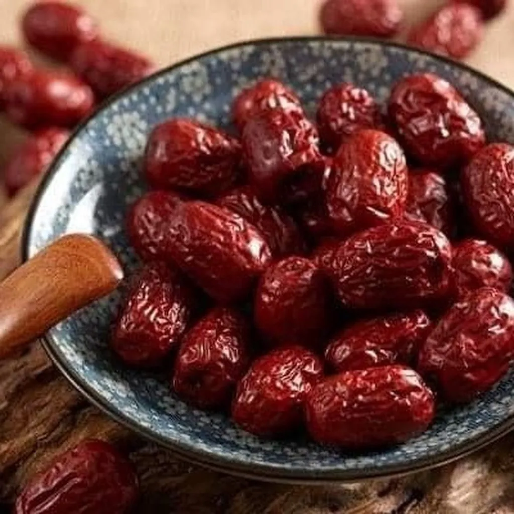 Alternative view of Gói 1kg Táo Đỏ Tân Cương Ngon Ngọt Tốt Cho Sức Khỏe - Minh Ngọc