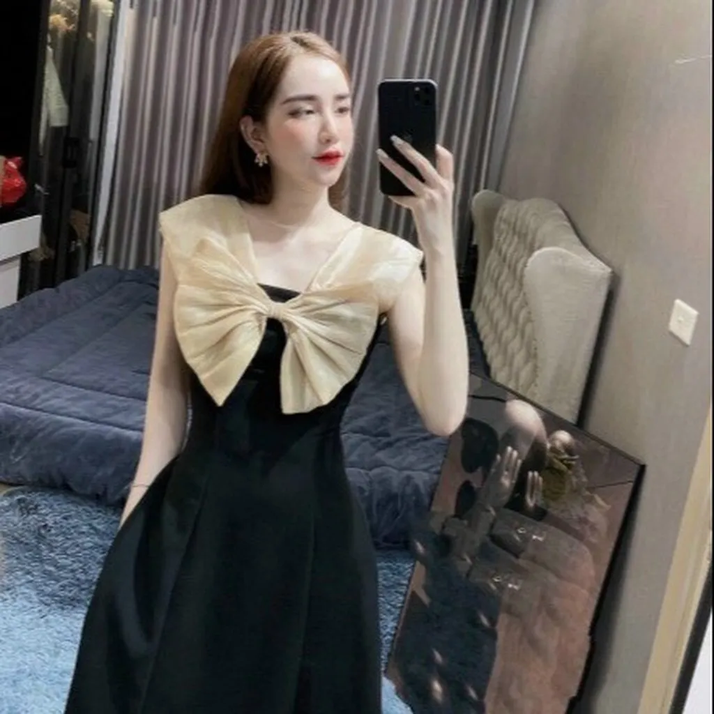 Alternative view of Đầm Trễ Vai Đính Kèm Nơ Sang Chảnh V486 - Haka Mây