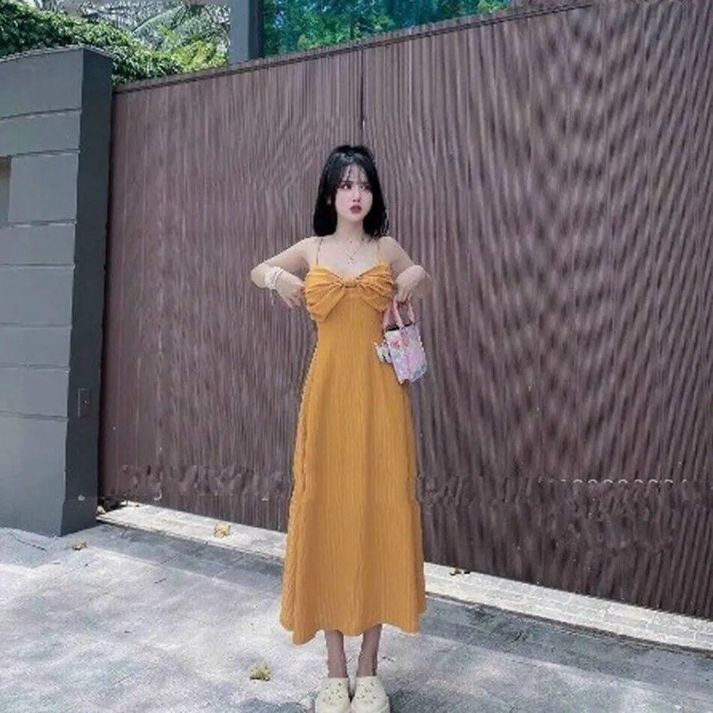 Alternative view of Váy Dáng Dài Hai Dây Sang Chảnh V498 - Haka Mây