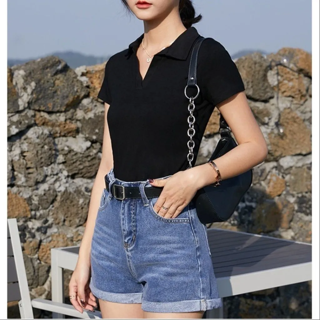 Áo Polo Nữ Cộc Tay Cổ V Dáng Ôm 2 Màu Kiểu Dáng Đẹp, Hợp Thời Trang P002 – Chốt Đi Store