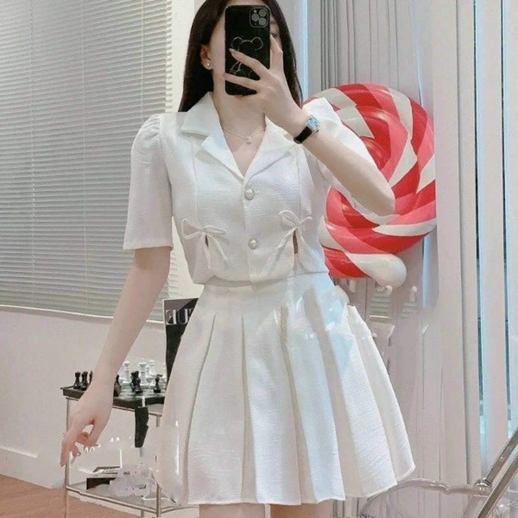 Set Chân Váy Xếp Ly Kèm Áo Croptop Cổ Vest Tay Ngắn Chất Linen M654 - Lisa