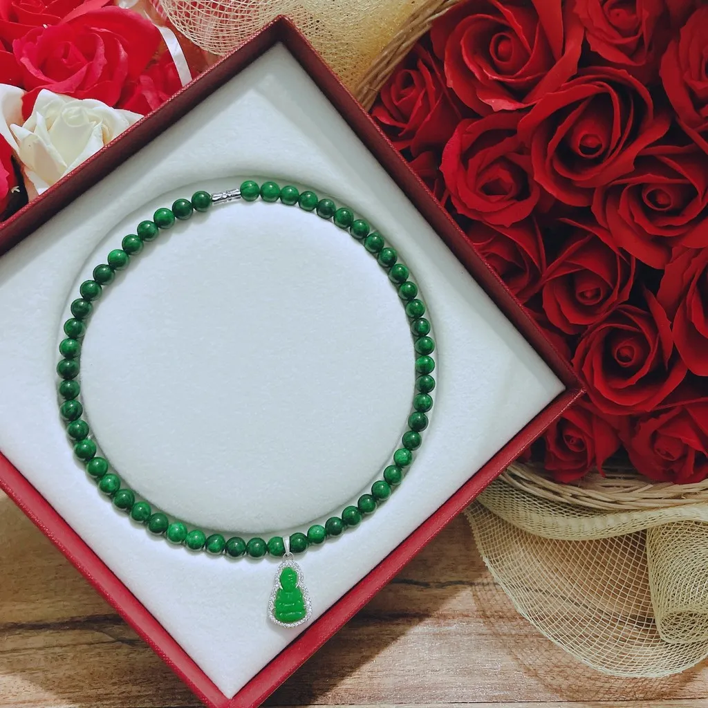 Chuỗi Vòng Cổ Cẩm Thạch , Mẹ Quan Âm Bọc Bạc Ta Cao Cấp Tặng Kèm Hộp Sang Trọng - Thắng Giang