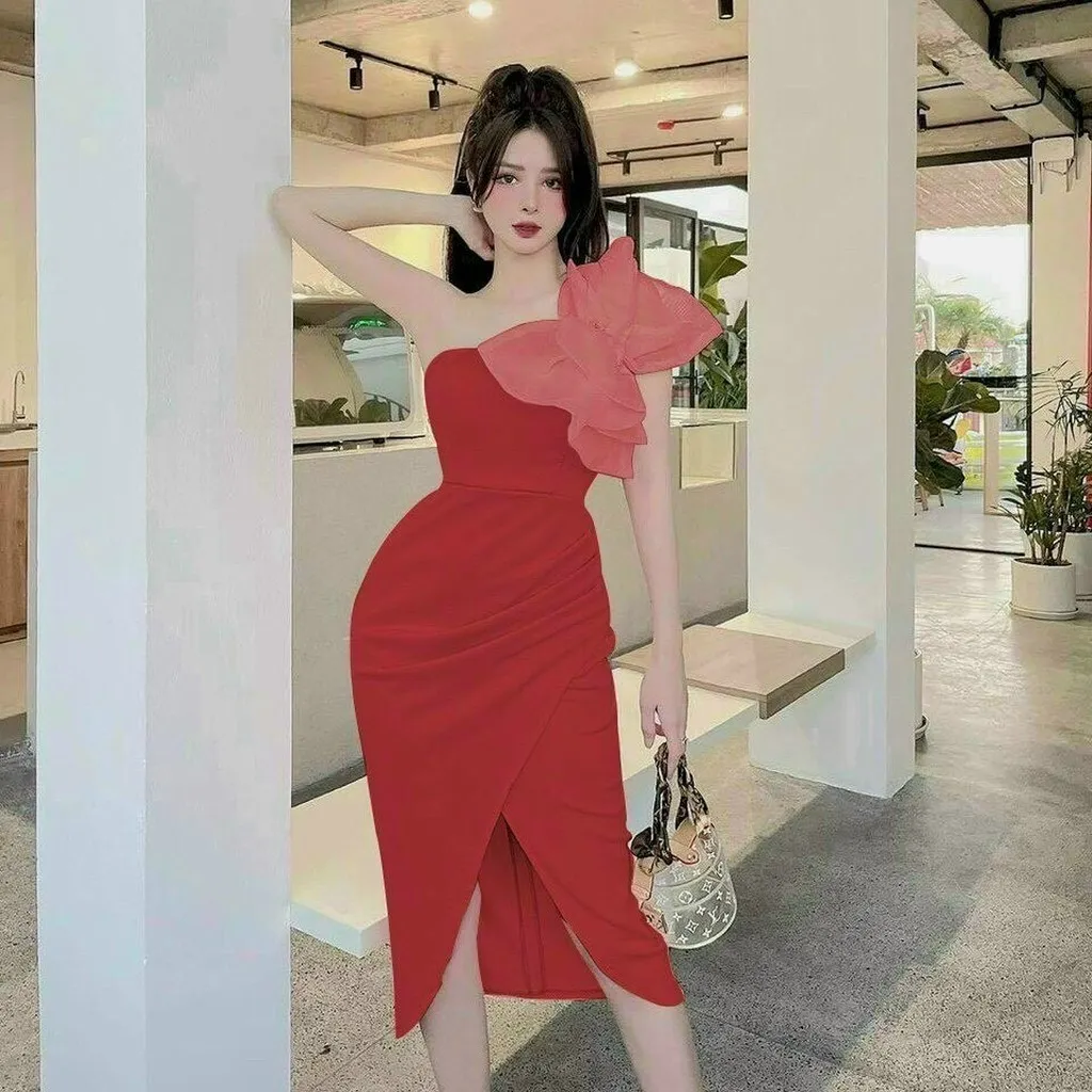 Đầm Lệch Vai Kết Nơ ( Có Mút ) Màu Đỏ Chất Umi Và Voan Kiến V26 - Haka Mây