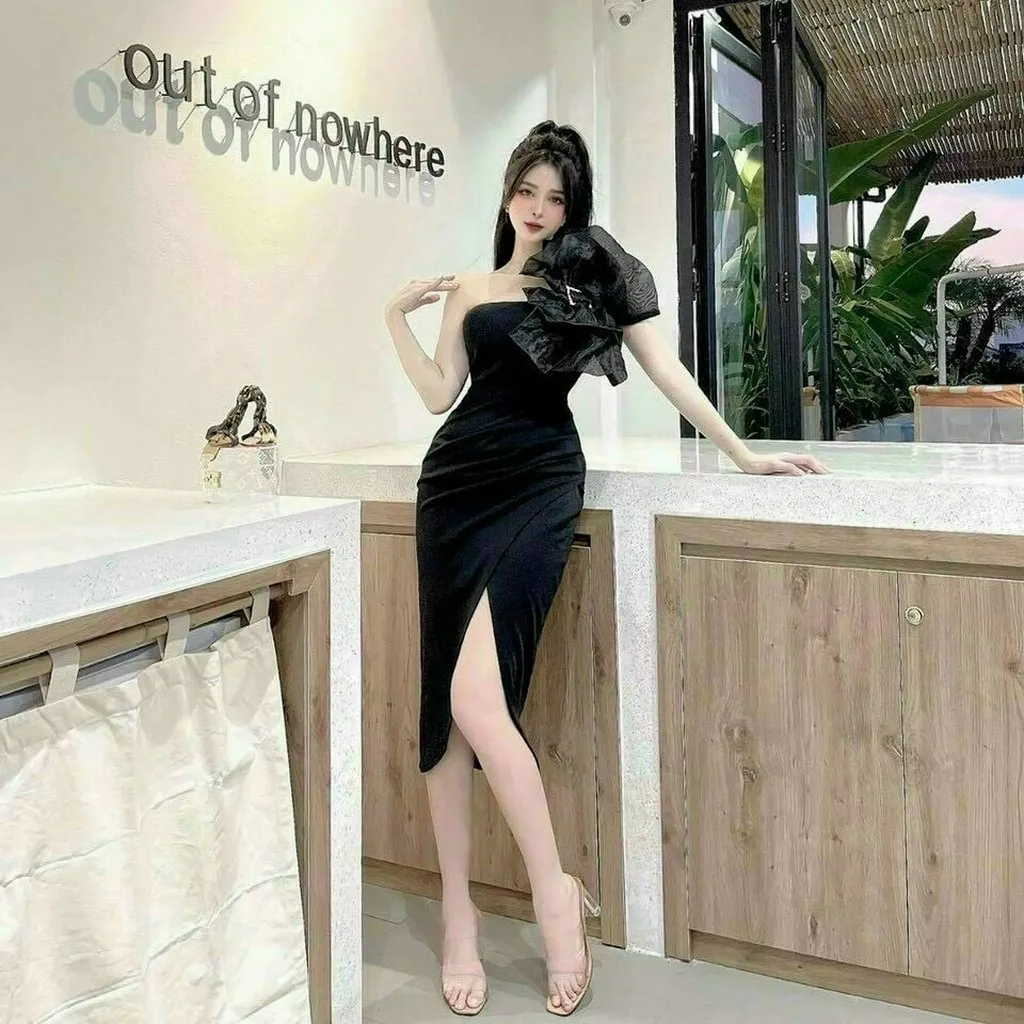 Alternative view of Đầm Lệch Vai Kết Nơ ( Có Mút ) Màu Đỏ Chất Umi Và Voan Kiến V26 - Haka Mây
