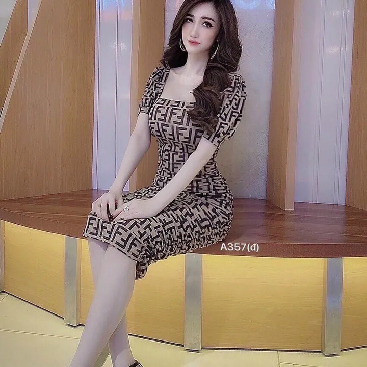 Đầm Body Nhún Thun Tay Bồng Cổ Vuông Tôn Dáng Sang Chảnh V163 - Haka Mây