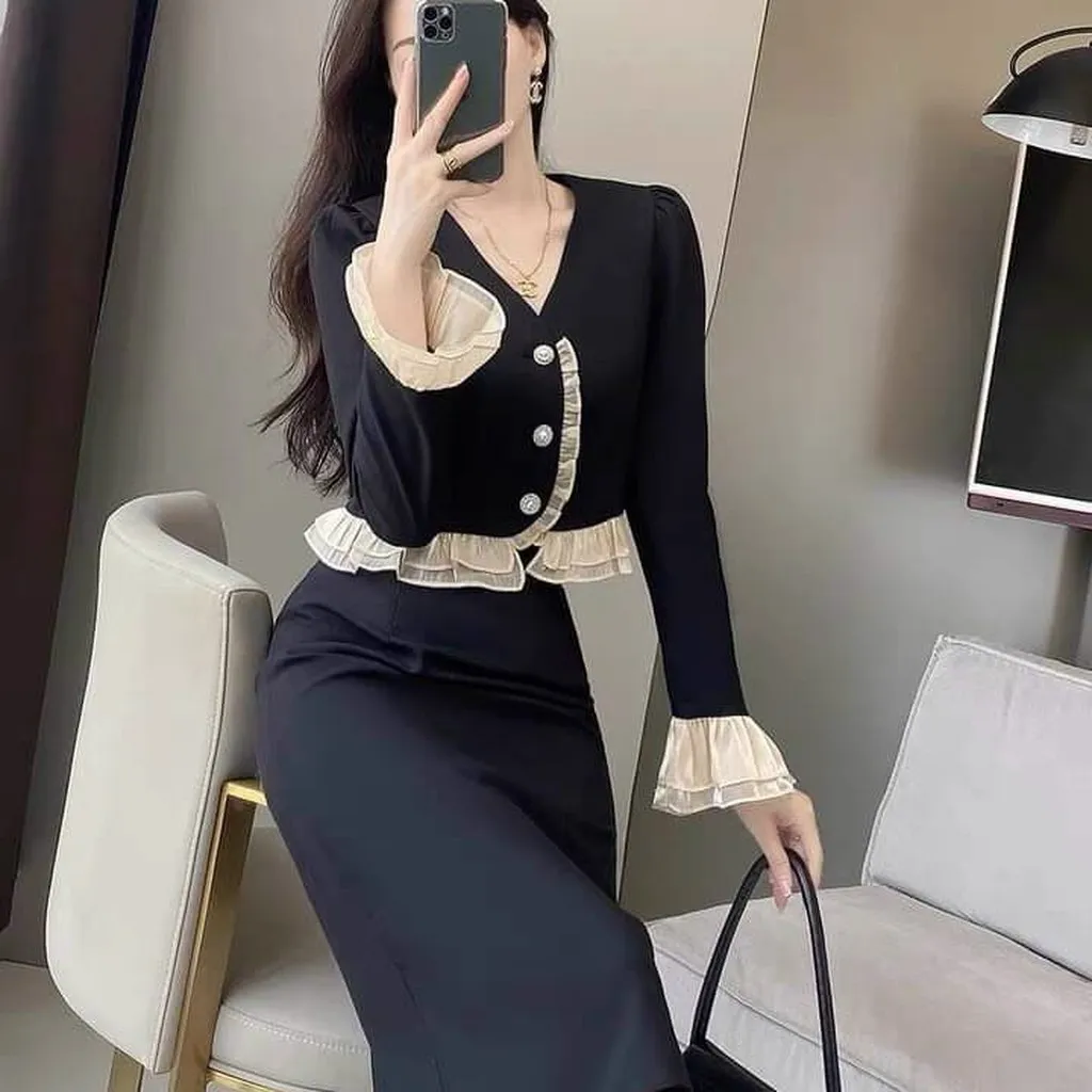 Alternative view of Set Áo Tay Bèo Voan Cài Nút Thật Kèm Chân Váy Dài V191 - Cloudy Dress