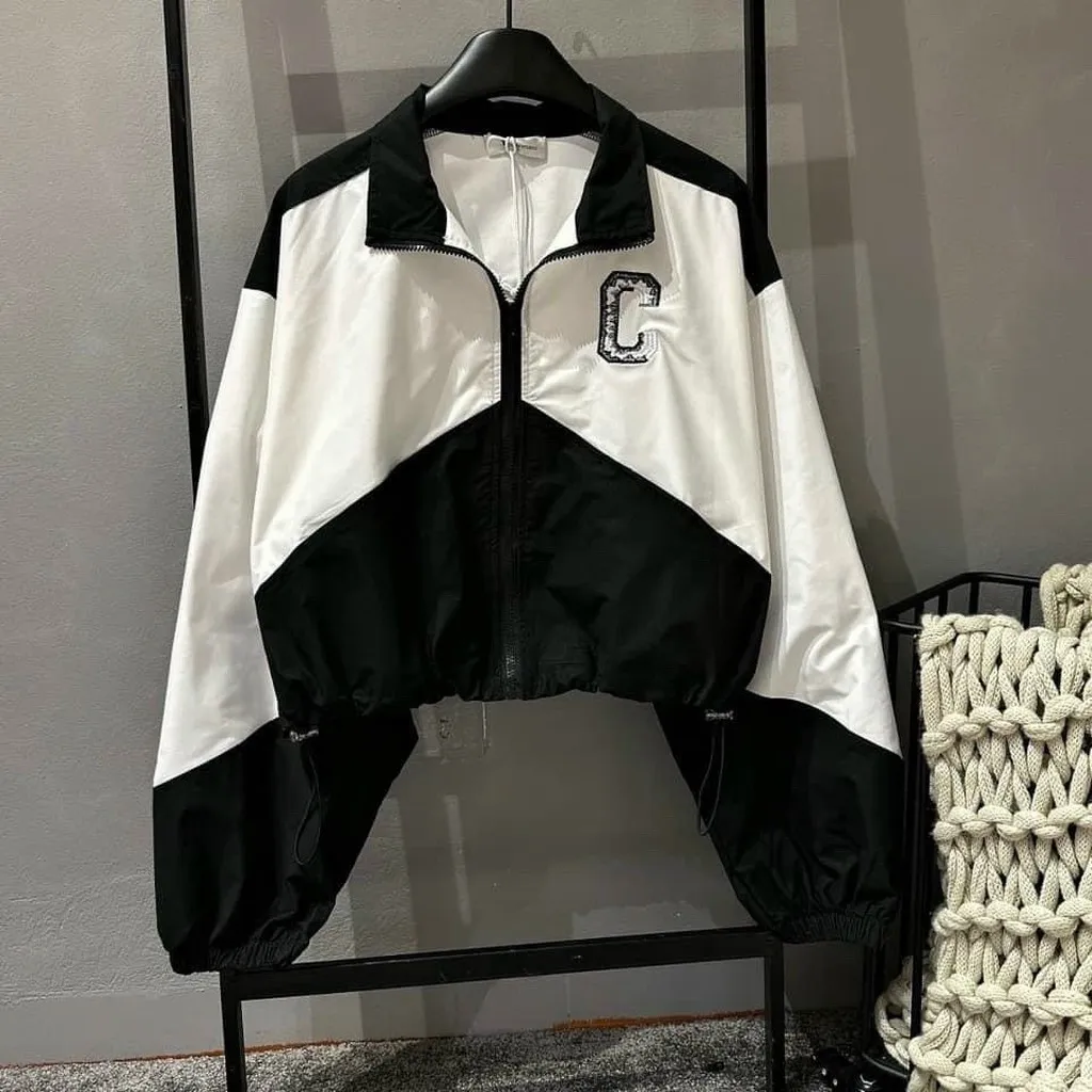 Áo Khoác Dù Nữ From Lửng Croptop Celnel Chữ C Siêu Xinh Tp371 - Golden Dream