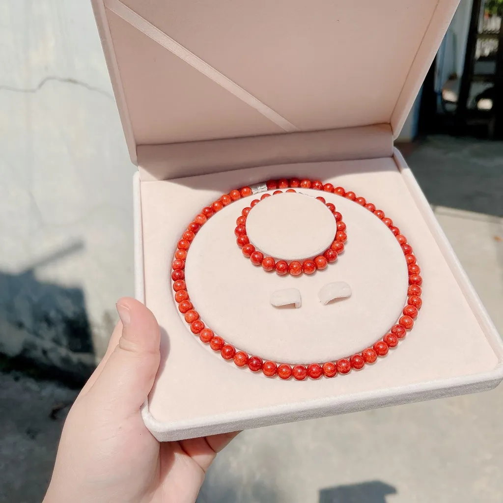 Alternative view of Bộ Trang Sức Đá Ngọc Cẩm Thạch Huyết 8 Ly - Thắng Giang