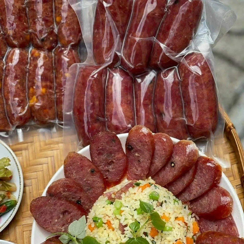 Alternative view of Lạp Xưởng Tươi Đặc Sản Cai Lậy Tiền Giang 500g - Winnie House