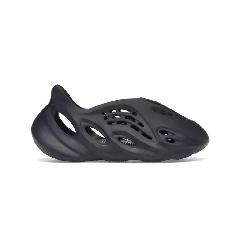 Dép Yeezy Foam Cao Cấp Màu Đen Cổ Thấp Thiết Kế Thời Trang Bền Chắc, Êm Chân Khi Vận Động Hg001den - Chốt Đi Store