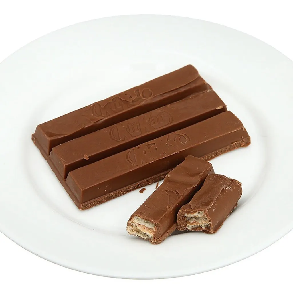 Alternative view of Hộp Bánh Kitkat Phủ Socola 4f Hộp 24 Thanh X 35g -nestle- Gdn