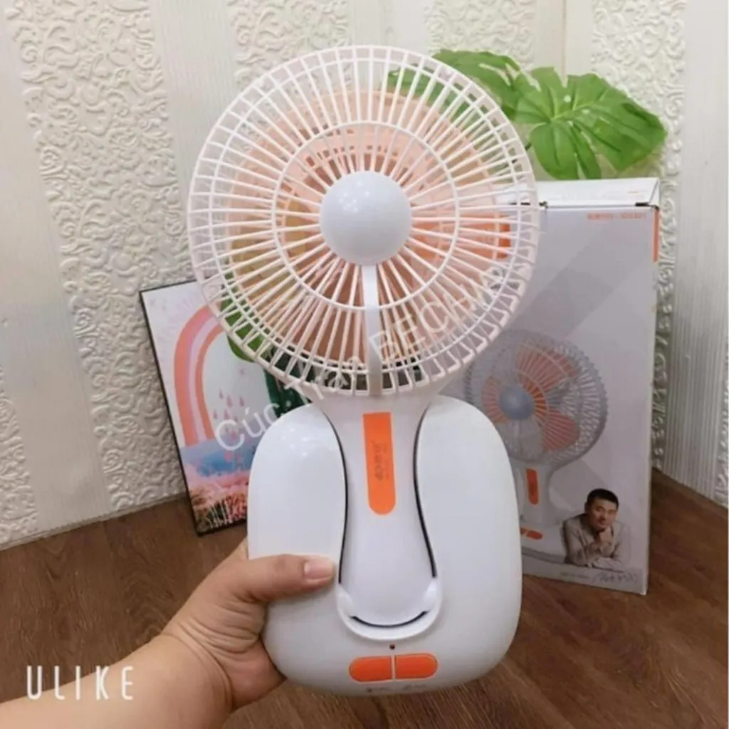 Alternative view of Quạt Tích Điện Ông Tây Kèm Đèn Led, Có Thể Gấp Gọn Ctb207 - Bechip