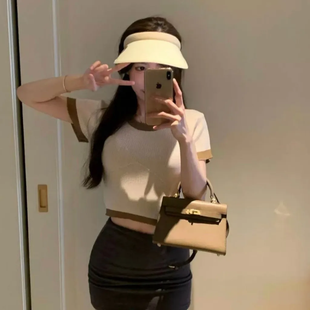Alternative view of Áo Croptop Bo Gân Cổ Viền - Lê Phương Boutique