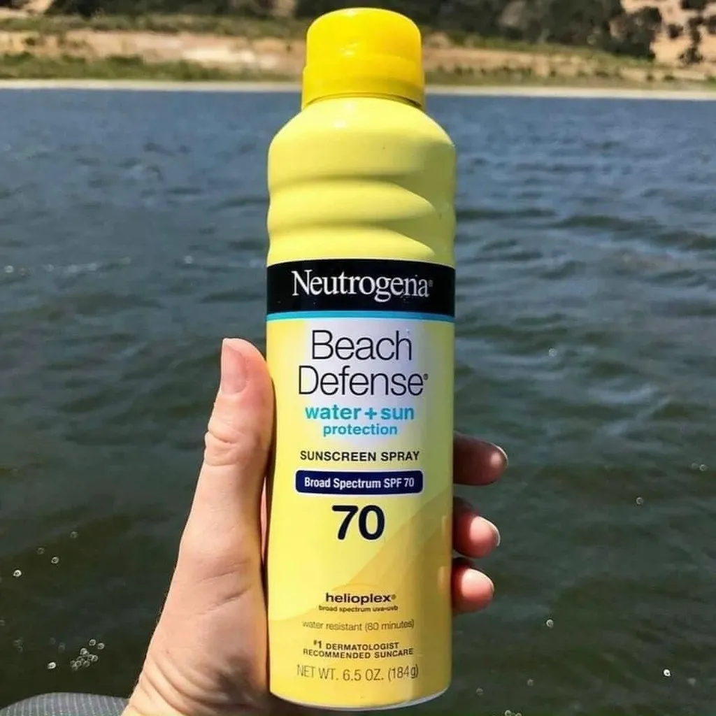 Alternative view of Xịt Chống Nắng Đi Biển Beach Defence Spf 70+ - Neutrogena