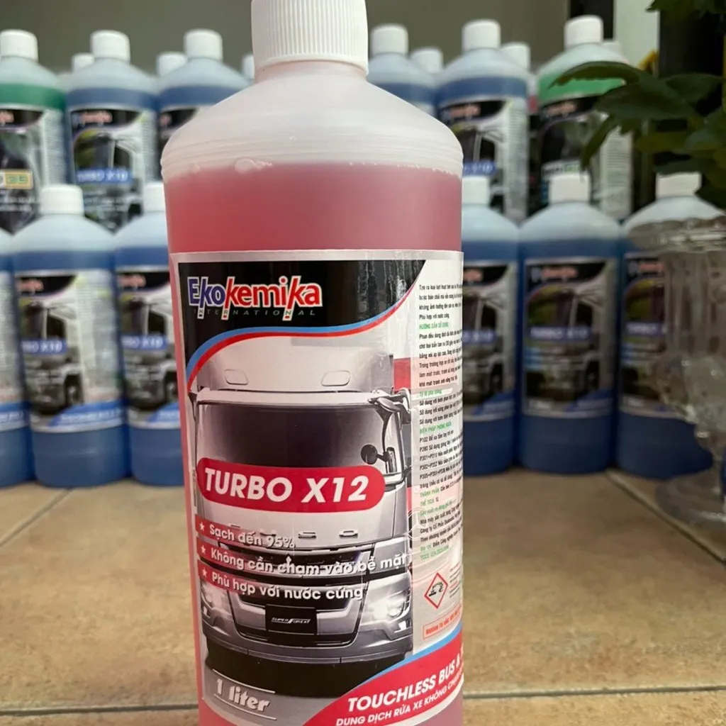 Alternative view of Dung Dịch Rửa Xe Không Chạm Ekokemika Turbo X12 Chuyên Cho Xe Tải, Xe Khách - 1l