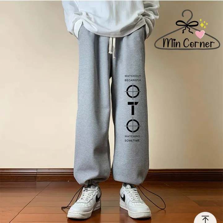 Quần Nỉ Dài Dây Rút In Chữ Dọc Oto Mq44 - Min Corner