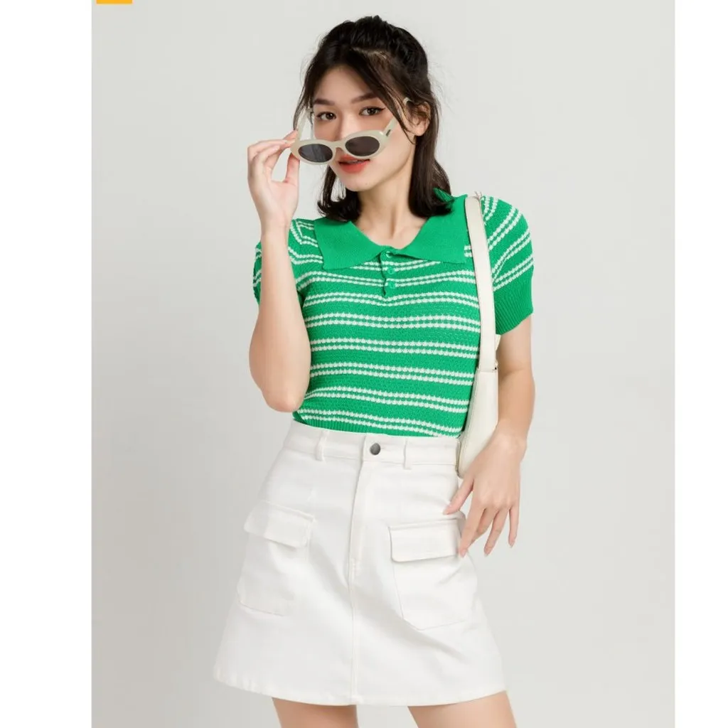 Alternative view of Áo Montoghi Cổ Bẻ Họa Tiết Kẻ Ngang Nhiều Màu Sldca135- Diepchi Fashion