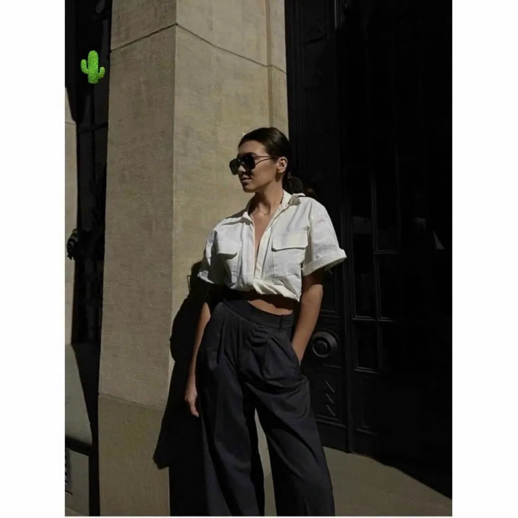 Alternative view of Áo Nữ Sơ Mi Croptop Trắng Xoắn Eo Tay Lỡ - Ausa House