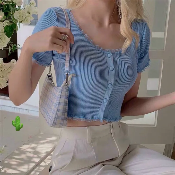 Alternative view of Áo Thun Nữ Croptop Phối Viền Ren Đính Nút Tay Lỡ - Ausa House