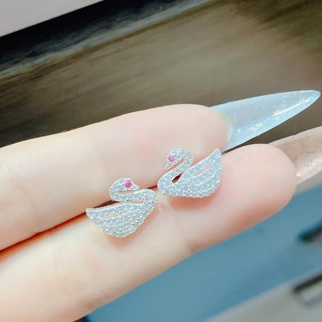 Bông Tai Thiên Nga Bạc Ta Cao Cấp Có Thẻ Hóa Đơn - Thắng Giang