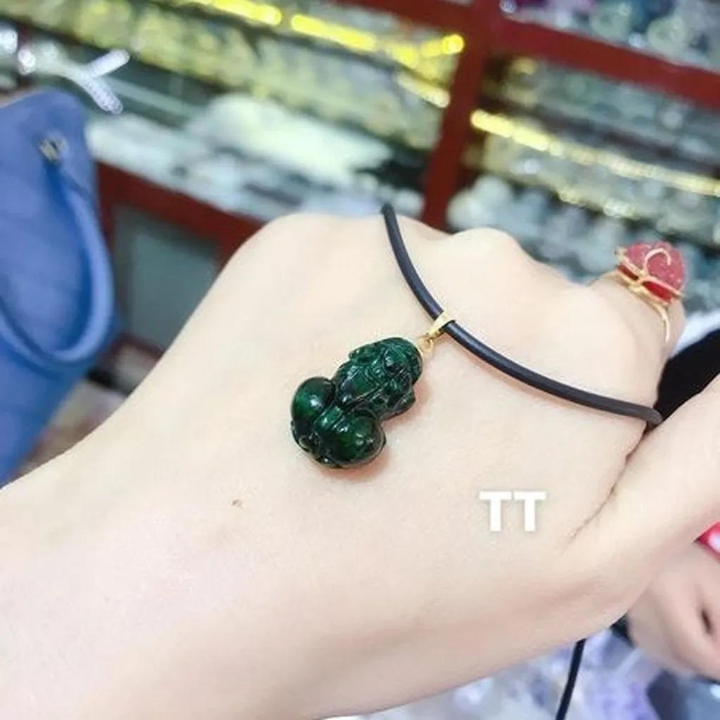 Alternative view of Mặt Dây Chuyền Tì Hưu Ngọc Cẩm Thạch Sơn Thủy Thiên Nhiên Móc Vàng Tây 10 Kara - Thắng Giang